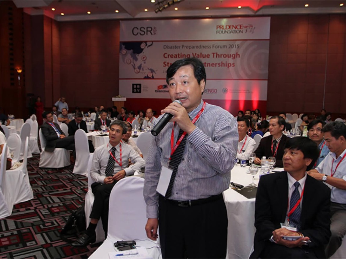 A delegate asking a question Forum